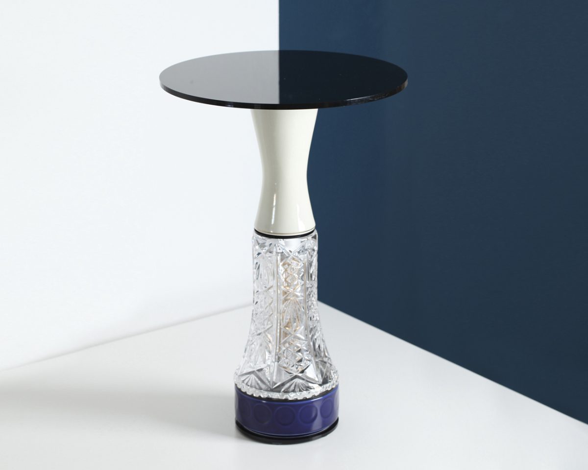 Bis ans Ende der Welt Side table by Andreas Berlin