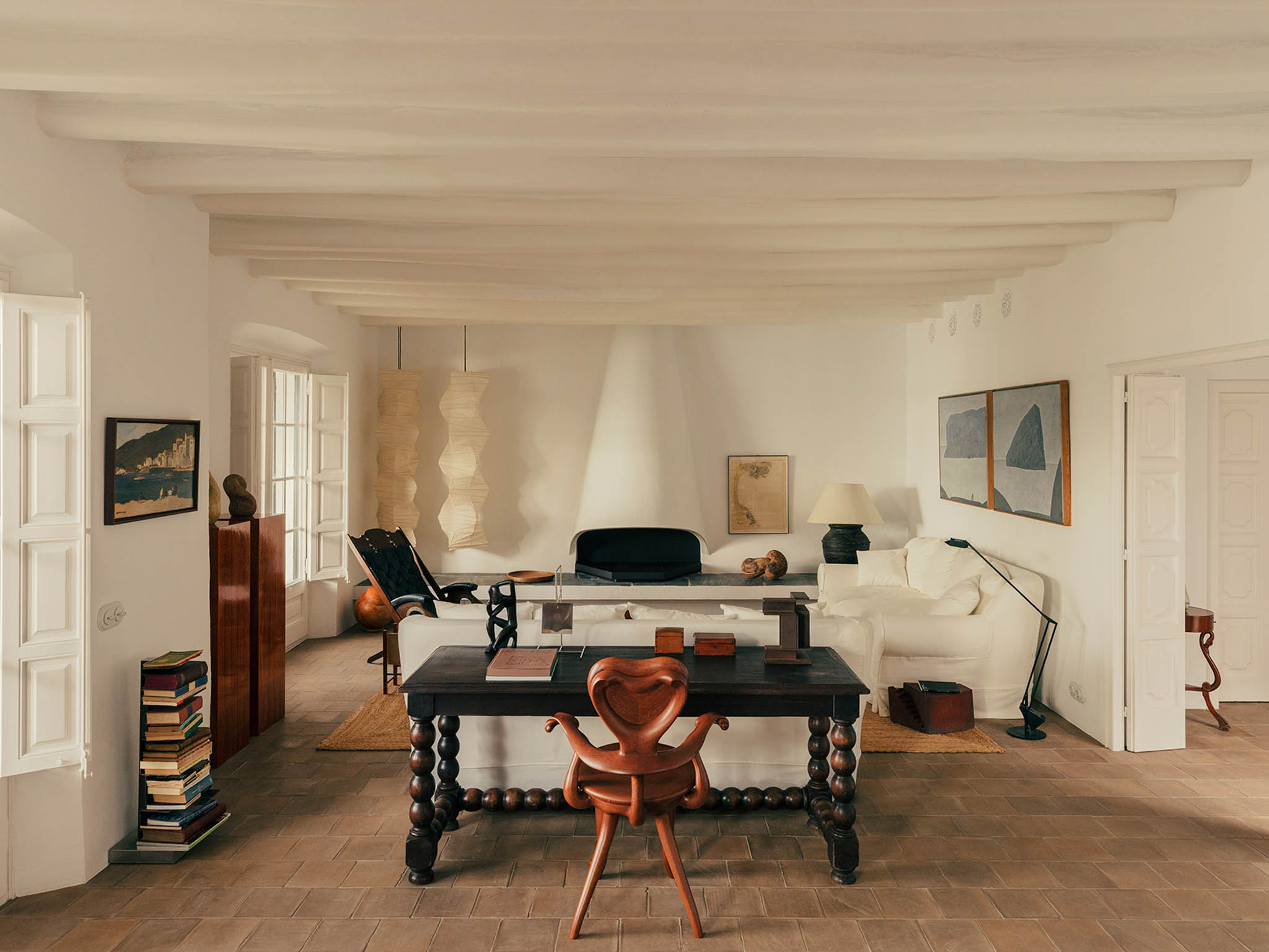 Calvet-Armchair-Antonio Gaudi-BD Barcelona-Savannah Bay Gallery Contemporary Signed Furniture-10