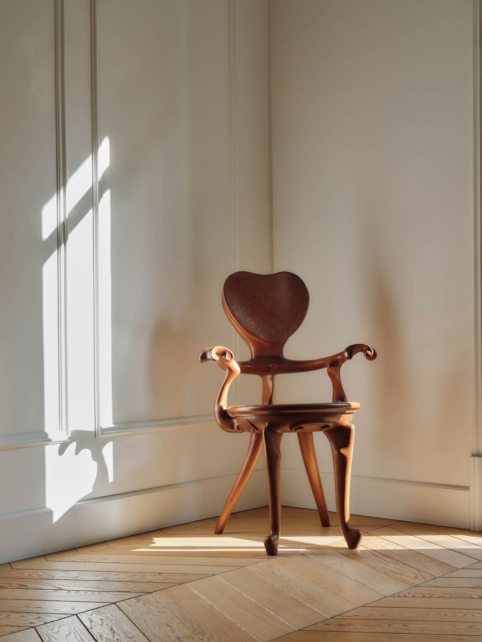Calvet-Armchair-Antonio Gaudi-BD Barcelona-Savannah Bay Gallery Contemporary Signed Furniture-15