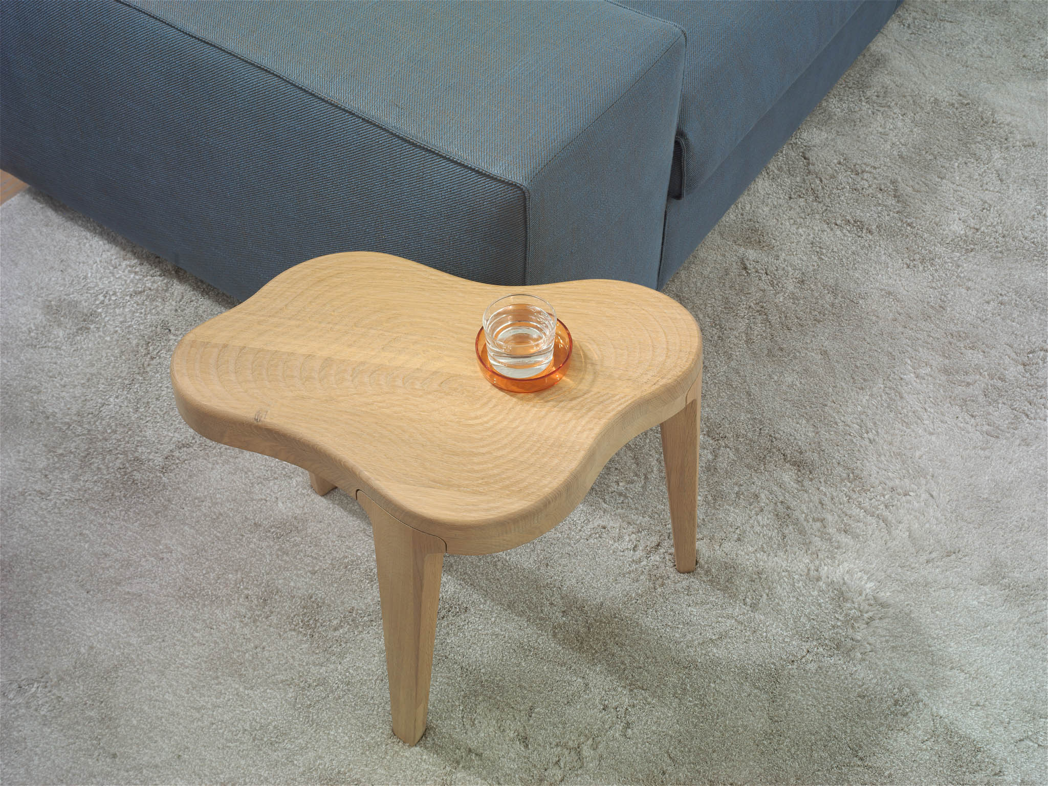 Table d'appoint Isola par Linteloo 4